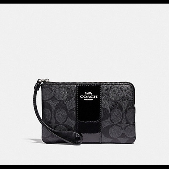 Coach Handbags - NWT Coach Corner Zip Wristlet